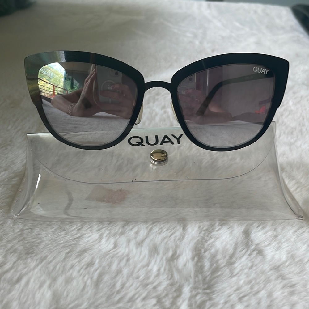 Quay Sunglasses SuperGirl